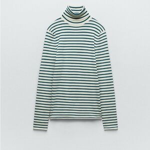 white/green stripped turtleneck
